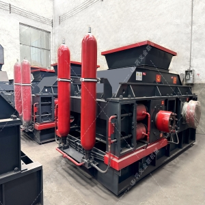 低轉速高壓力對輥制砂機，憑什么成為高品質機制砂的 “粒形守護神”？