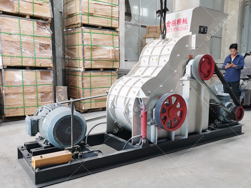SCF800x800中型雙級粉碎機發往云南