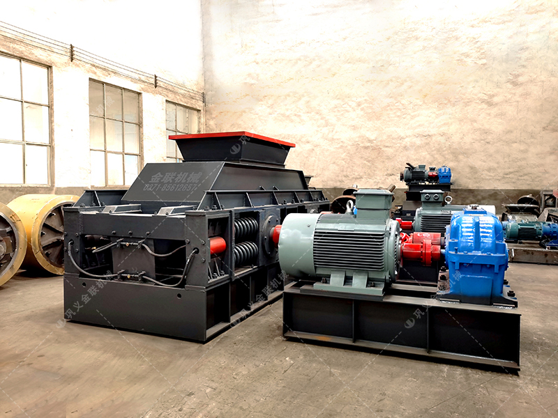 了解設備配置的技術參數，了解設備配置的技術參數，并根據對輥破碎機用戶的生產要求和物料硬度，合理構建對輥破碎機的設備規格