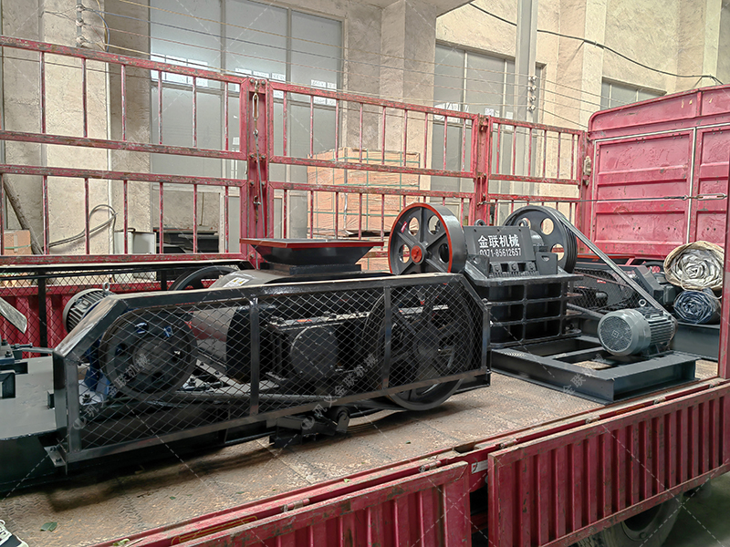 建筑垃圾回收難？雙齒輥破碎機(jī)為何能輕松“消化”不規(guī)則物料？