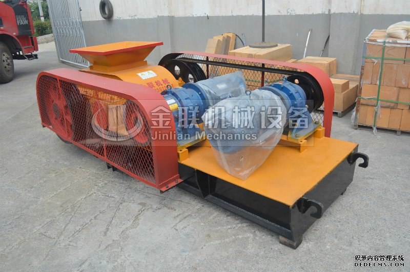 風(fēng)化砂制砂機3