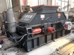 河南液壓對(duì)輥破碎機(jī)有哪些優(yōu)勢(shì)，多少錢一臺(tái)？